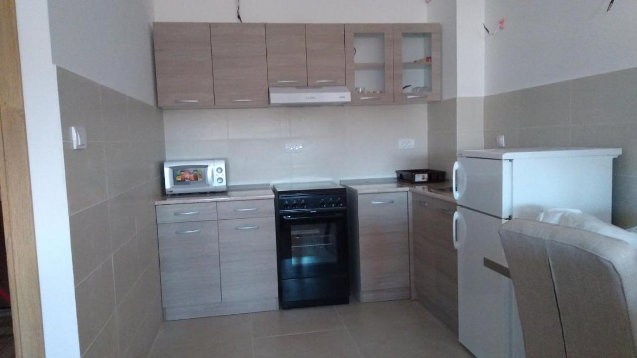 Exceptional Suite Cacak Bagian luar foto