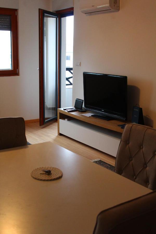 Exceptional Suite Cacak Bagian luar foto