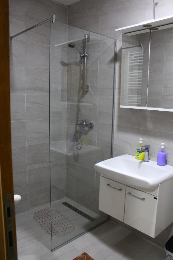 Exceptional Suite Cacak Bagian luar foto